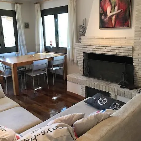 Big Authentic Family House With Lakeview La Puebla De Castro