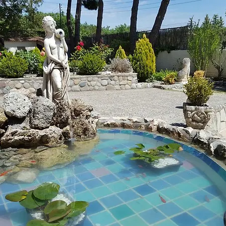 Big Authentic Family House With Lakeview * La Puebla De Castro